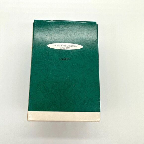 Hallmark Ornament Collector’s Club Keepsake of Membership It’s In the Mail 1993 - Picture 3 of 8